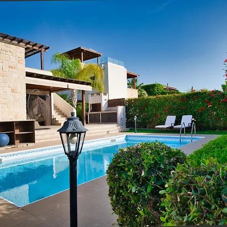 Elysia - Seaview With Private Pool, Garden, Panoramic Roof Terrace And 3-min Walk To Sea Villa