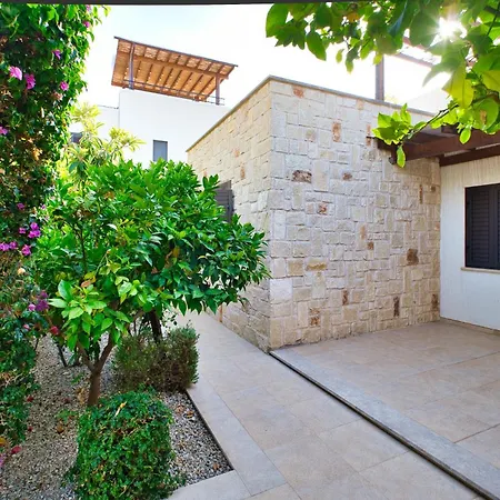Villa Elysia - Seaview With Private Pool, Garden, Panoramic Roof Terrace And 3-min Walk To Sea