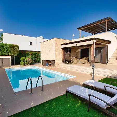 Villa Elysia - Seaview With Private Pool, Garden, Panoramic Roof Terrace And 3-min Walk To Sea