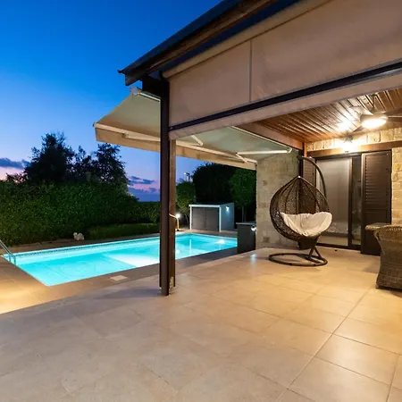 Villa Elysia - Seaview With Private Pool, Garden, Panoramic Roof Terrace And 3-min Walk To Sea